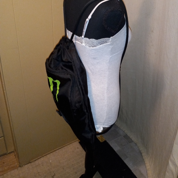 Official monster drawstring backpack 🎒 - Picture 6 of 7